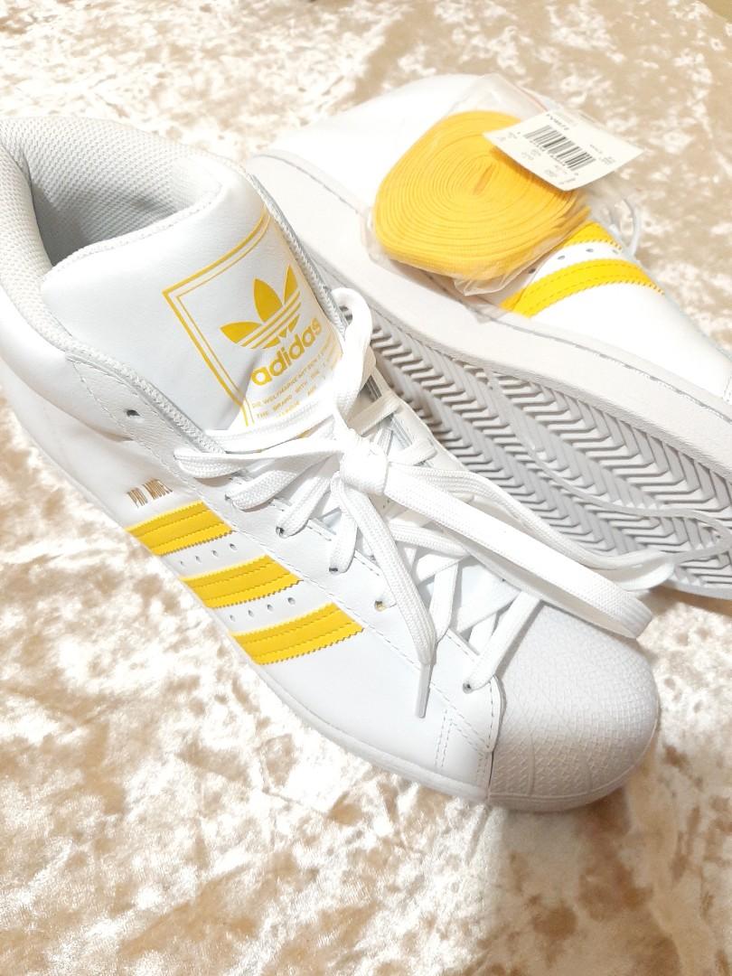 Adidas Pro (Category: Sneakers) located in Quezon City. Submitted by mnletc (Listing ID 1103623742, Image 2). Description: Adidas Pro Model For Male Size 9 US Bnew from US with box RFS: wrong size.
