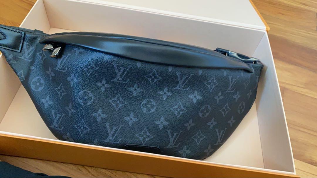 Buy [Used] LOUIS VUITTON Body Bag Discovery Bum Bag Monogram Eclipse M44336  from Japan - Buy authentic Plus exclusive items from Japan