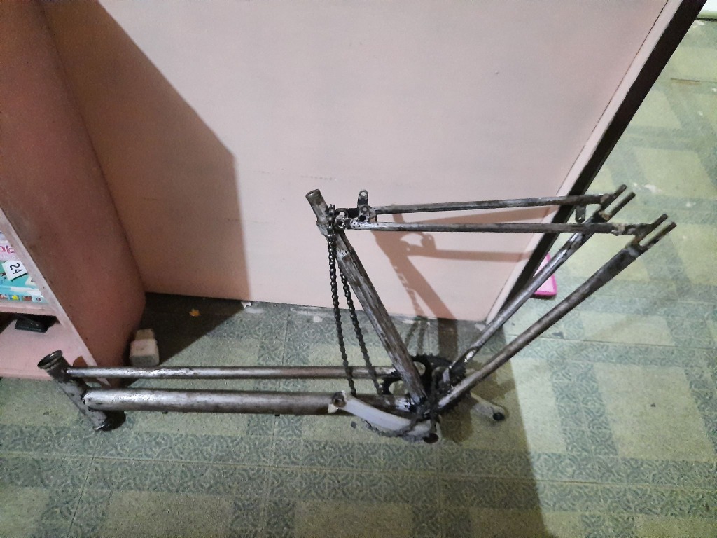 bike frame, Sports Equipment, Bicycles & Parts, Bicycles on Carousell