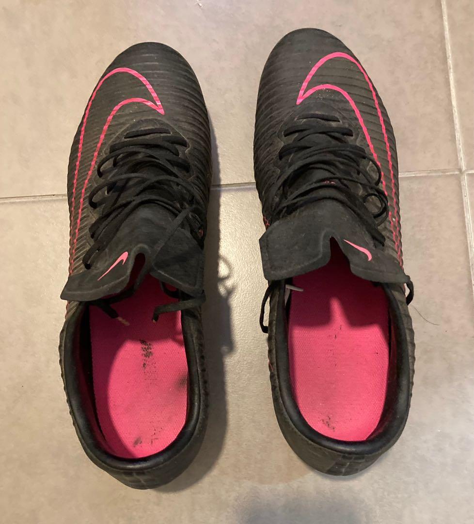 Nike mercurial football boots black and pink deals
