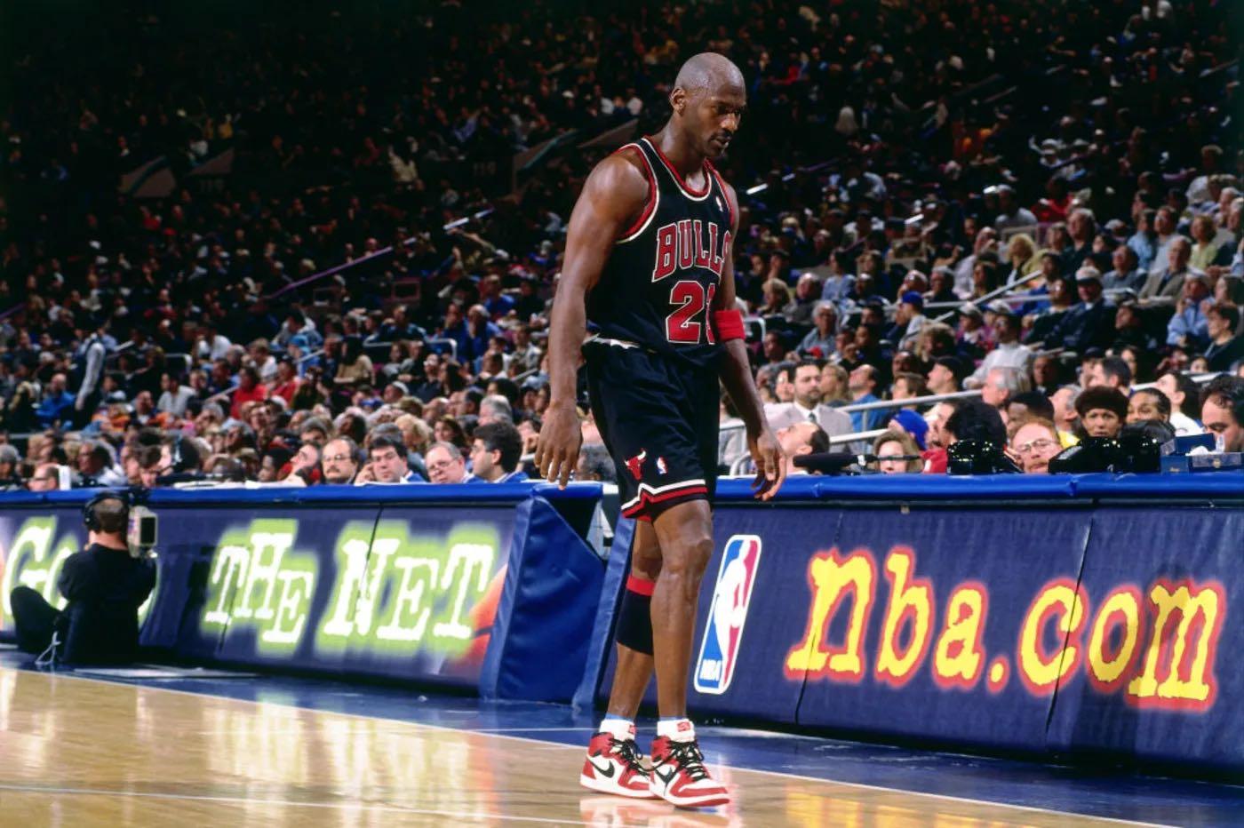 Michael Jordan Autographed '97-'98 Alternate Black Bulls Jersey