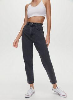 BNWT Levi's High loose tapered jeans 26Wx27L Lose control (black) BNWT Levi's High loose tapered jeans 26Wx27L Lose control (black)