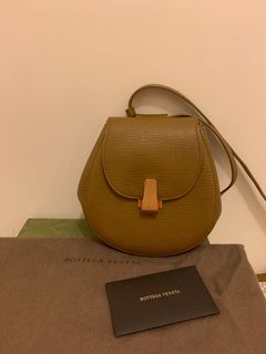 （分類：）位於 。 由 khrisw 提交（商品編號 1103693319，圖片 1）。簡介： 。
