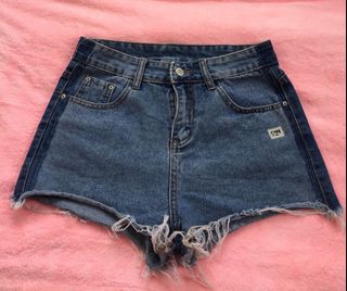 (Category: ) located in . Submitted by psyki_o7 (Listing ID 1103709187, Image 1). Description: .