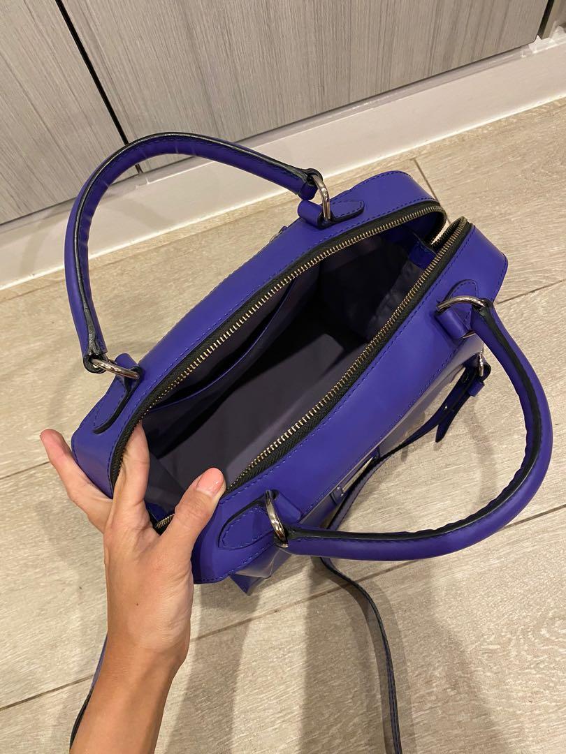 Fino Leather bag (Category: Luxury Bags & Wallets) located in Pasig City. Submitted by closetqueen8888 (Listing ID 1103708404, Image 3). Description: Authentic Fino Leather bag Like new With long strap No flaws Price: 9k + SF.