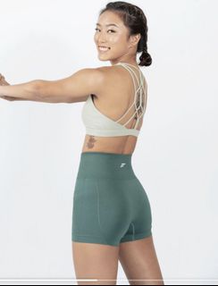 (Category: ) located in . Submitted by shopxbae (Listing ID 1103705192, Image 1). Description: .