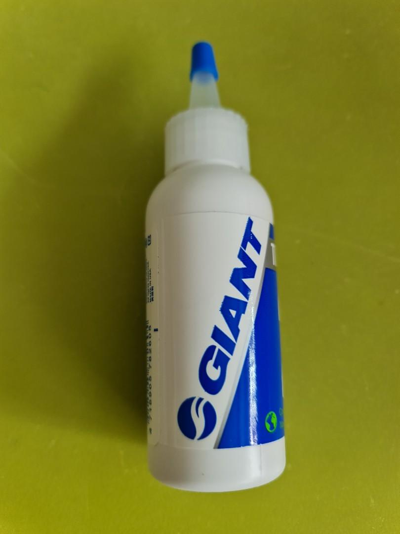Giant tire sealant. 2oz Sports Equipment Bicycles Parts
