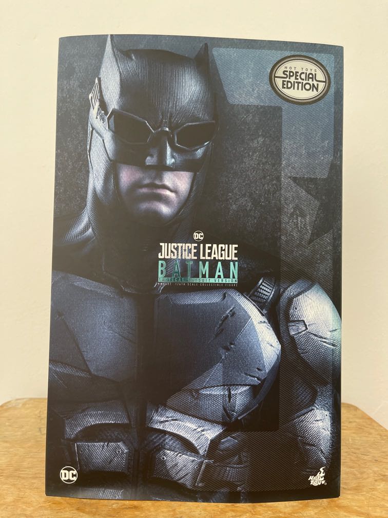 Hot toys JL batman tactical batsuit special ed, Hobbies & Toys, Toys