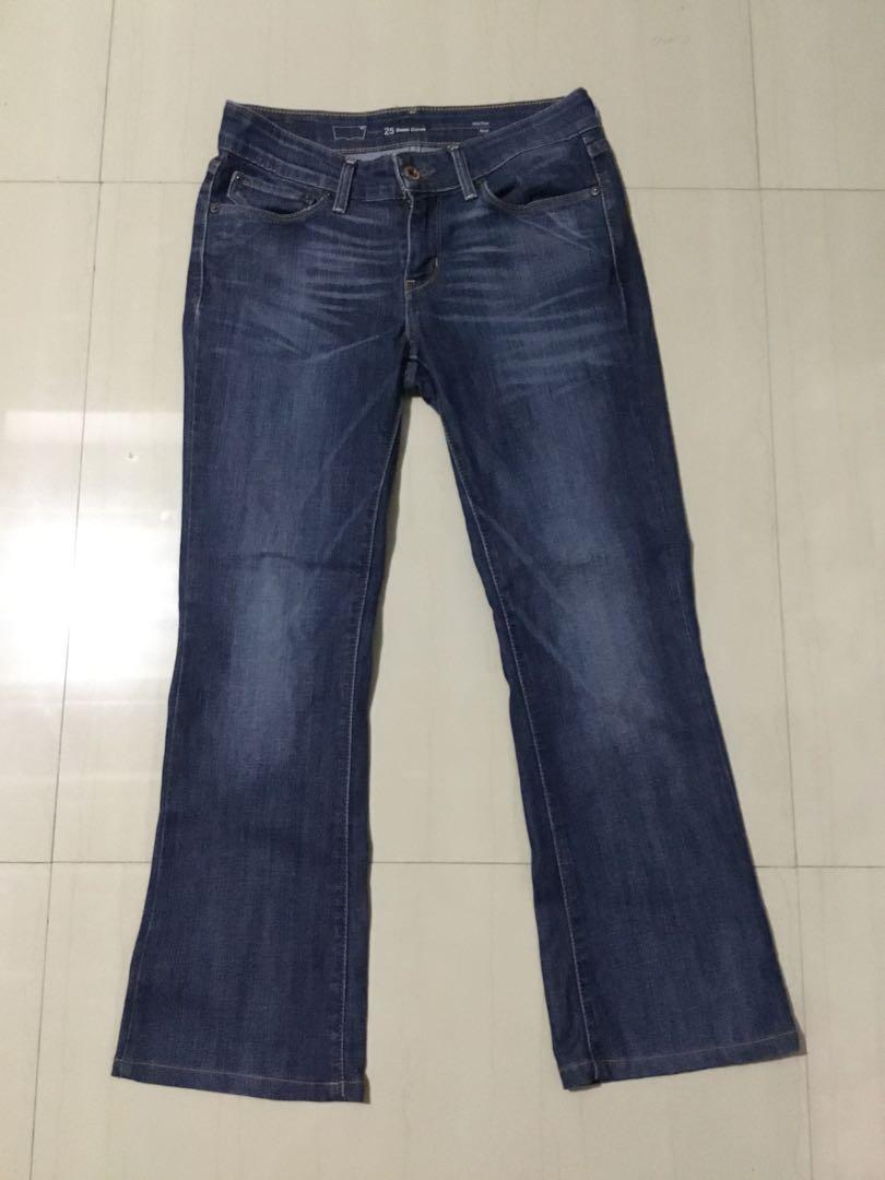 25 levis size
