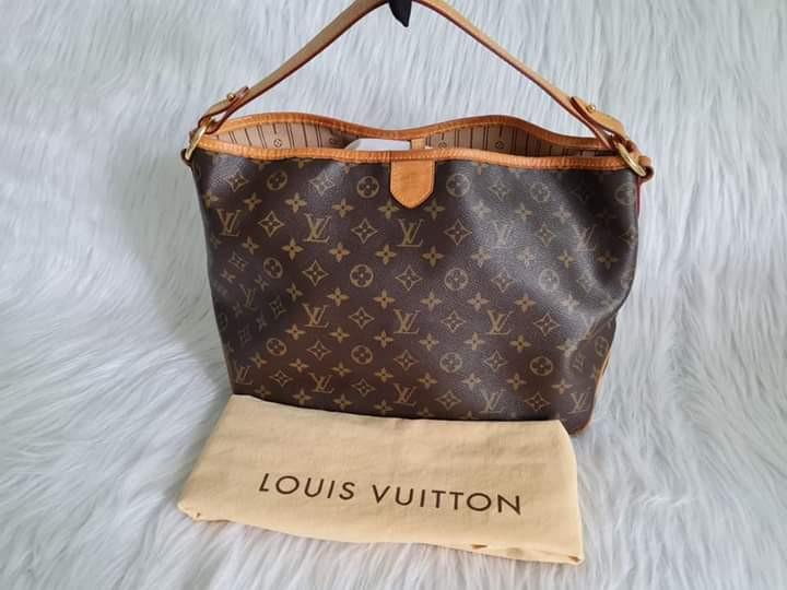 Louis Vuitton Delightful PM (Category: Luxury Bags & Wallets) located in Manila. Submitted by bagislifeshop (Listing ID 1103681519, Image 2). Description: ▪️LOUIS VUITTON Delightful PM▪️ ☑️Available in Manila ✅💯% authentic ✅Material: monogram canvas ✅Condition: 8/10 ✅Inclusions: dustbag.