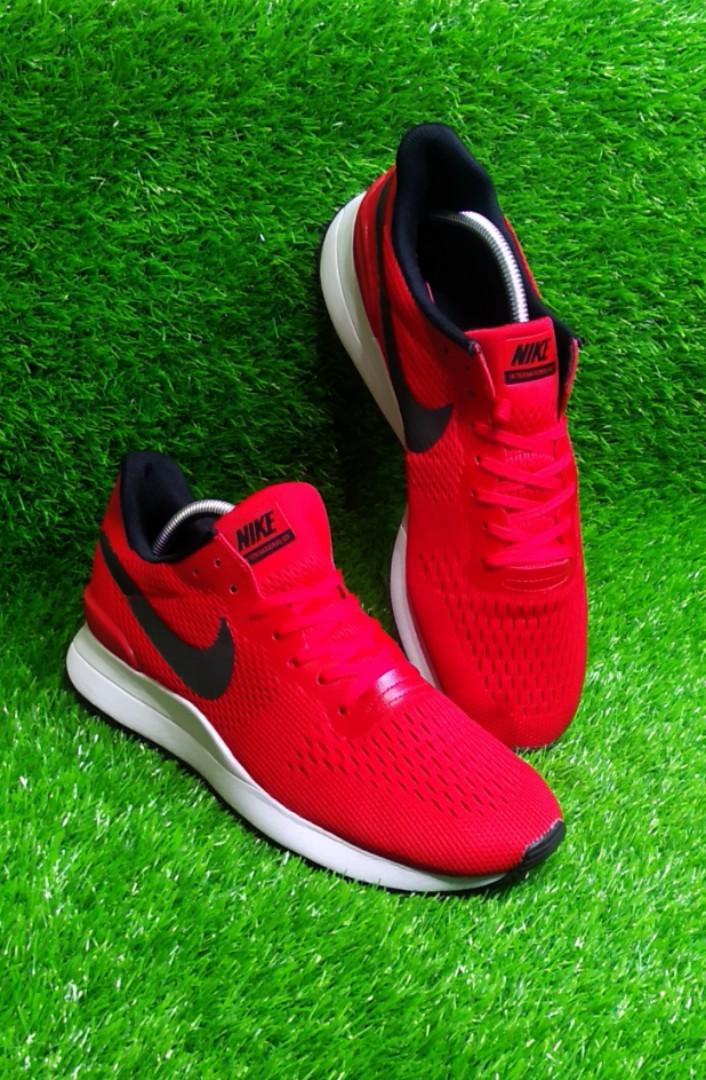 NIKE INTERNATIONALIST LT17 RED HOT Men s Fashion Footwear