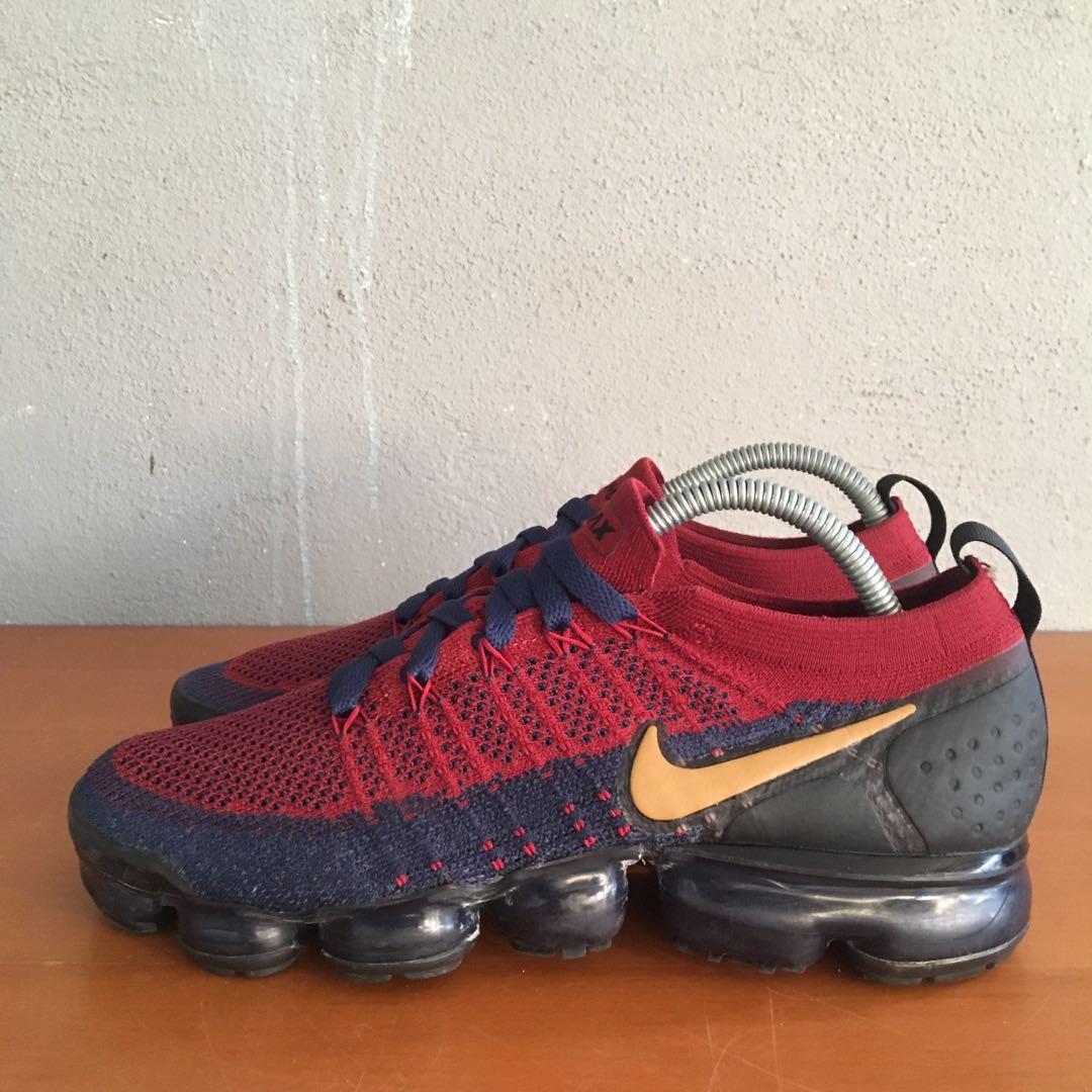 Team red obsidian on sale vapormax