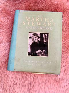 Martha Stewart Cookbook Hardbound Preloved 