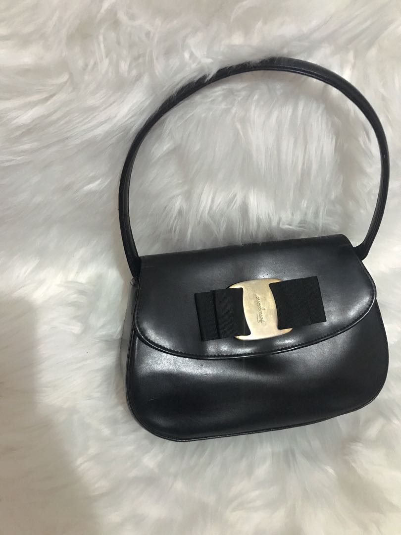Salvatore ferragamo baguette bag discount