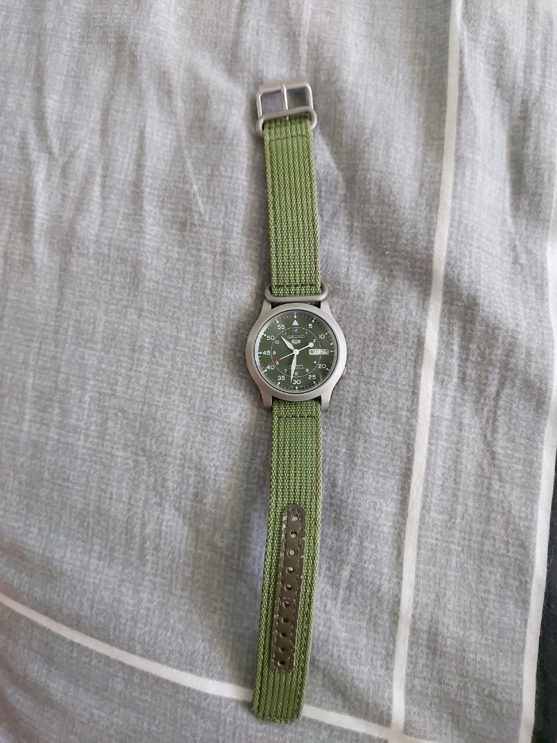 Seiko men's snk805 deals