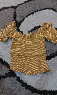 (Category: ) located in . Submitted by clothesforlesss (Listing ID 1103553746, Image 1). Description: .