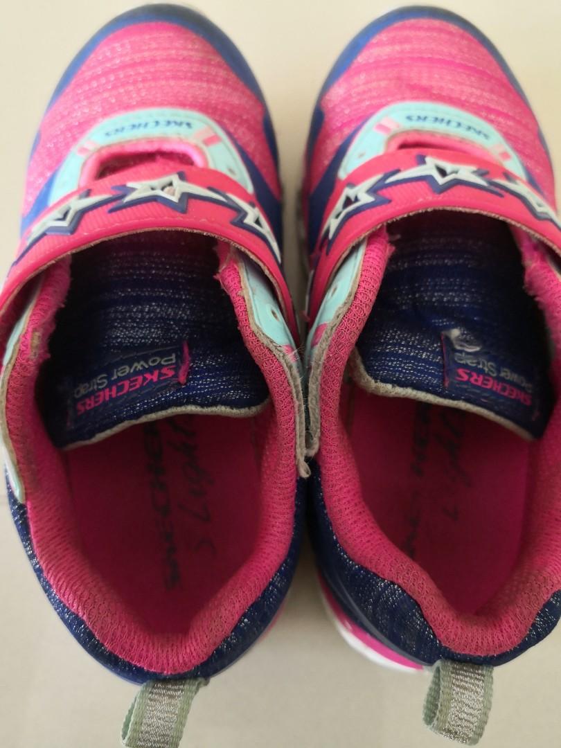 CLEARANCE Sketchers Girl Sports shoes w Light mailed Babies