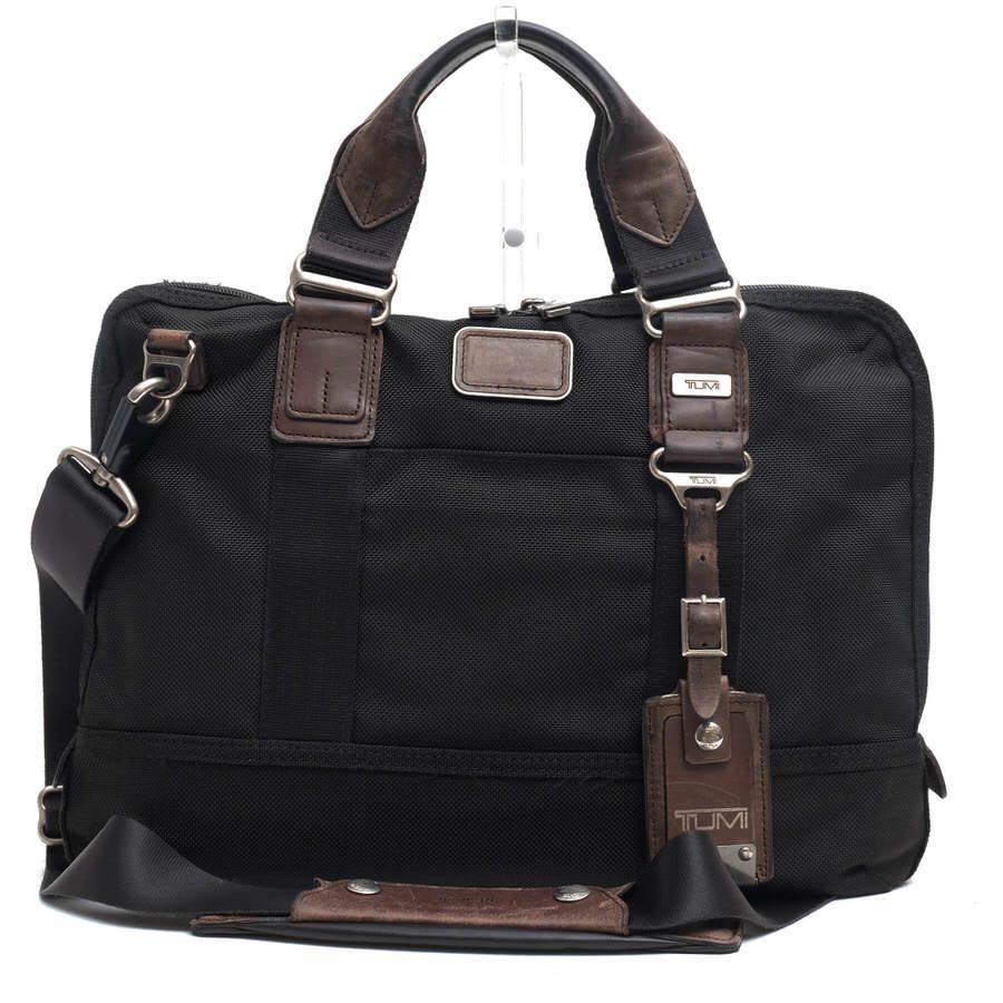 Tumi earle shop compact brief