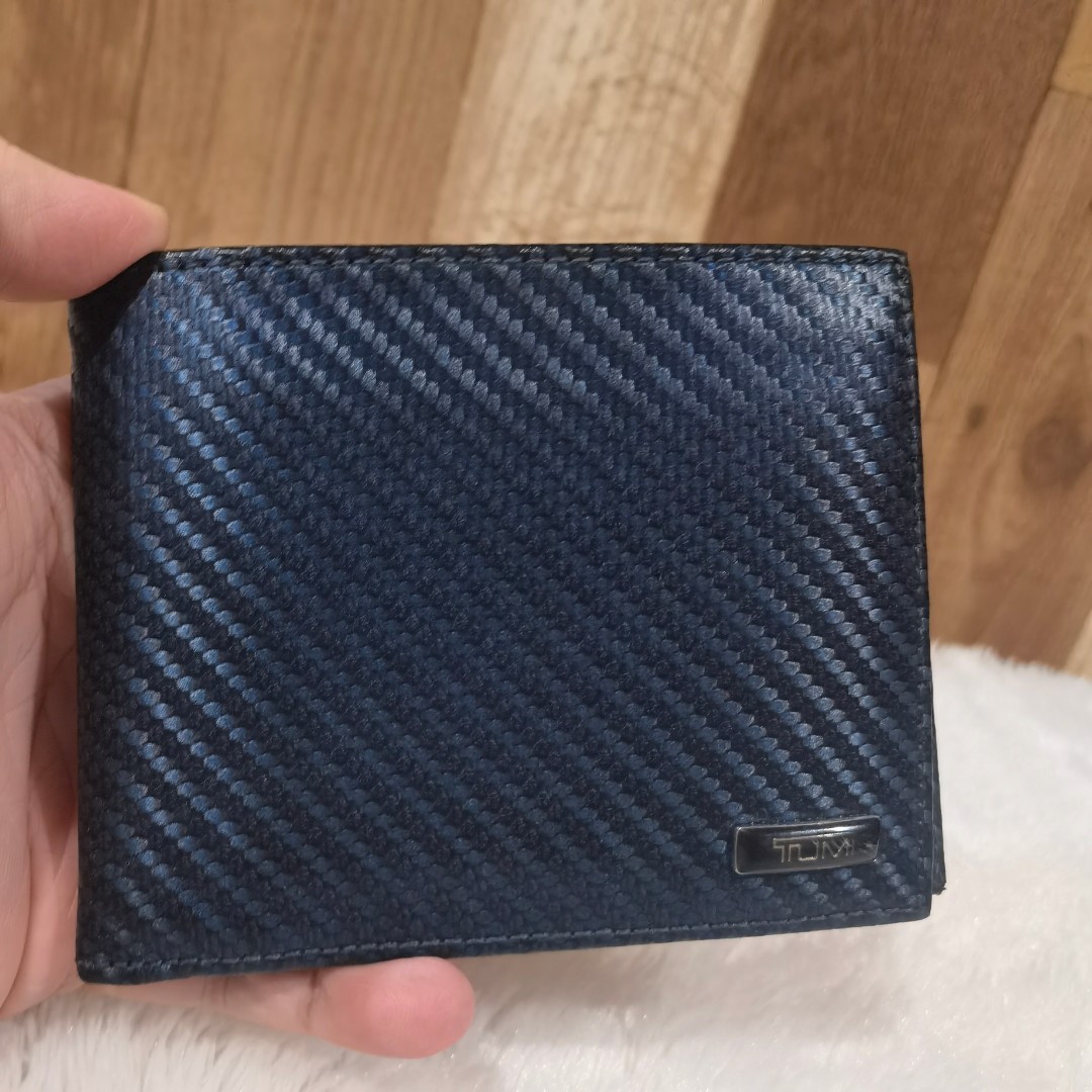 Tumi wallet navy carbon original, Fesyen Pria, Tas & Dompet , Dompet di