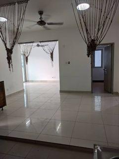 650K] LOW DENSITY KLCC HIGHEND LUXURY CONDO, Property, For Sale on 