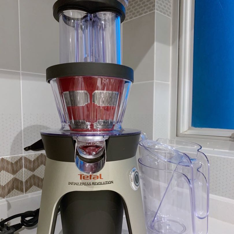 Extracteur de jus Moulinex ZU150810 JUICEO NOIR - DARTY Réunion