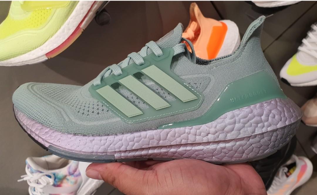 ultraboost 21 green