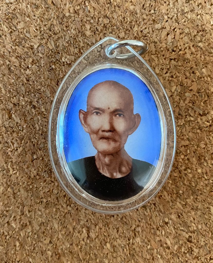 Ah Pek Rong Si Ngoh Kim Koi 2519 Locket Hobbies Toys Memorabilia Collectibles Religious Items On Carousell