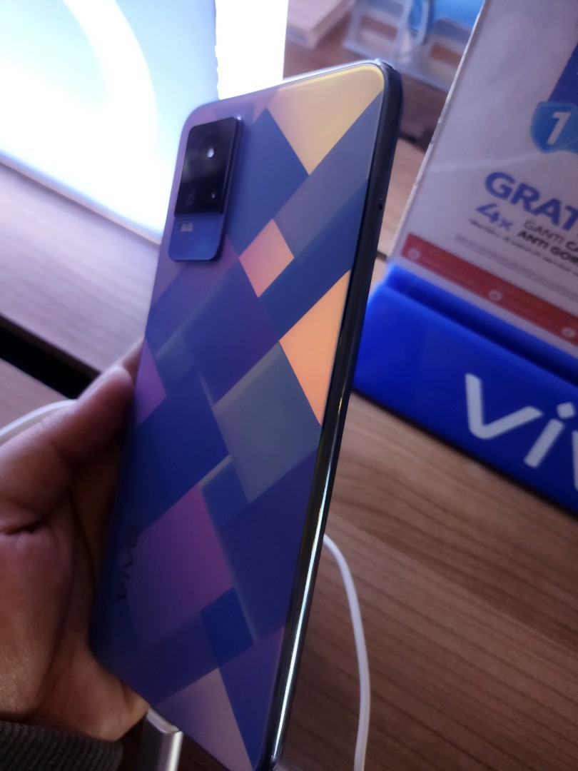 BISA PROSES DI RUMAH KREDIT Vivo V21 4G tanpa kartu kredit
