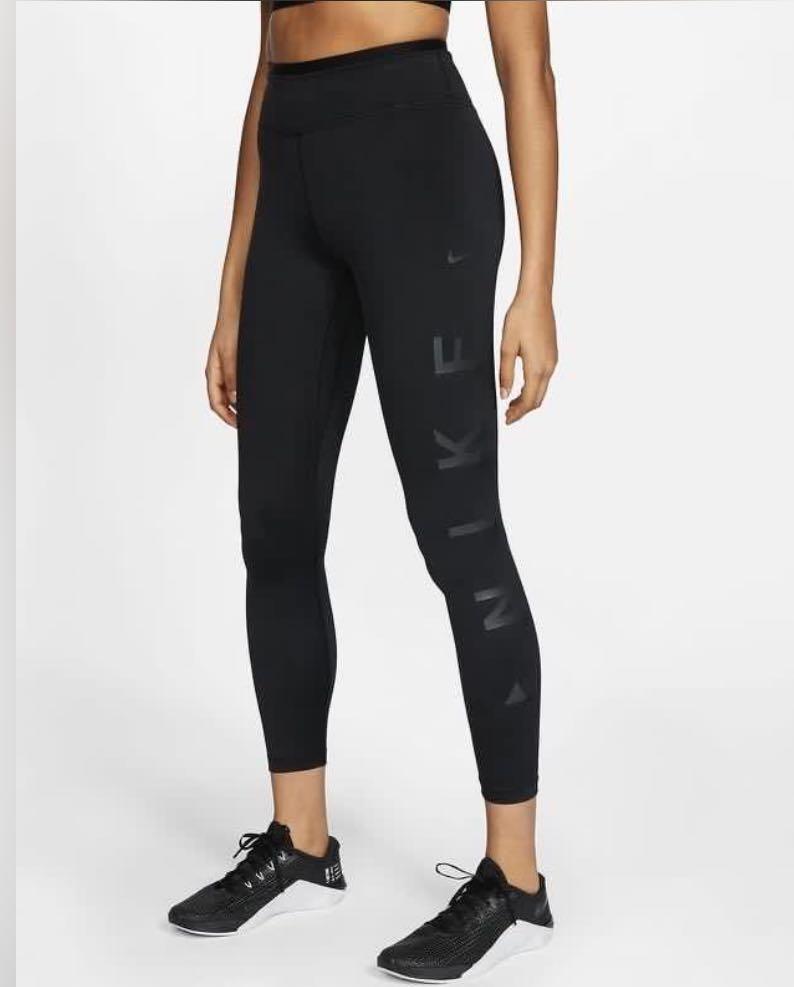 BNWT NIKE One Icon Clash Graphic 7 8 Tights Leggings in Black Women s Fashion Activewear on Carousell
