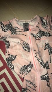 (Category: ) located in . Submitted by puansucollection (Listing ID 1103722786, Image 1). Description: .