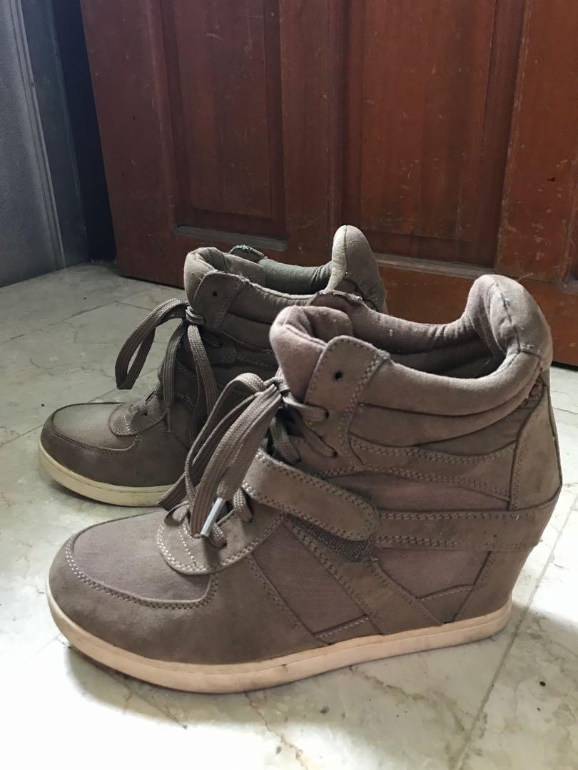 Brash wedge sneakers deals