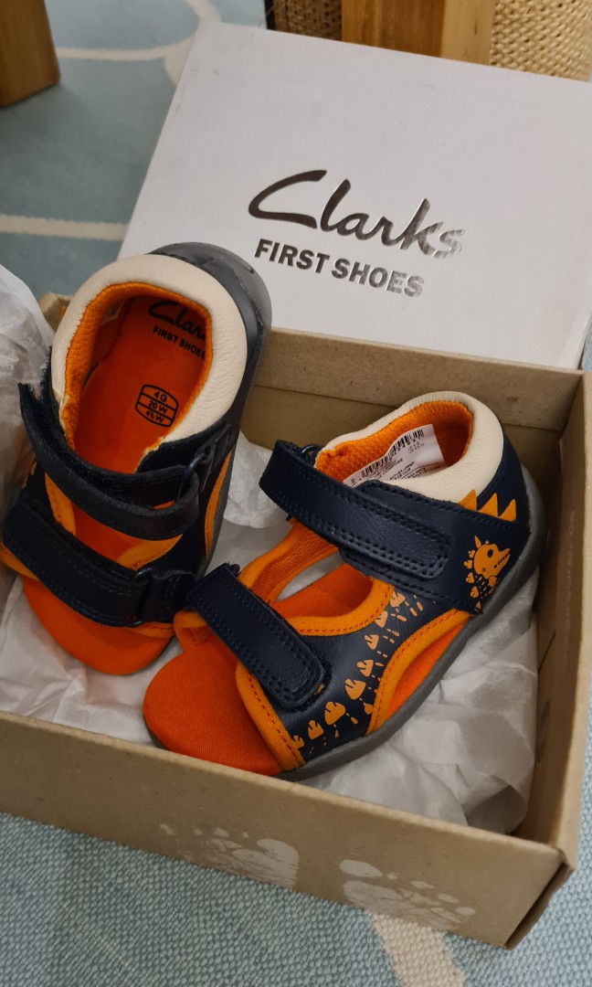 clarks baby sandals