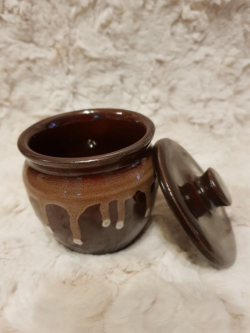 Condiments Jar (Category: Coffee & Tea Tableware) located in Manila. Submitted by geecollection01 (Listing ID 1103721629, Image 3). Description: 💯🇯🇵Japan 3 pcs. (all in) Condiments Jar You can use it as Creamer and Sugar organizer..