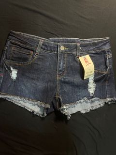 (Category: ) located in . Submitted by lemonthaw (Listing ID 1103840726, Image 1). Description: .