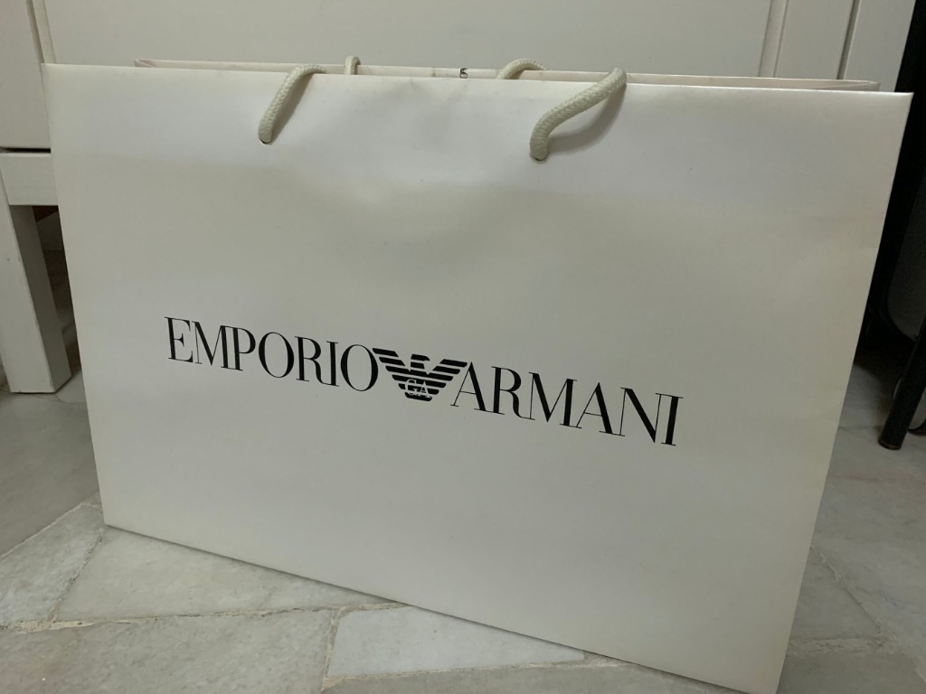 Introducir 33+ imagen emporio armani gift bag