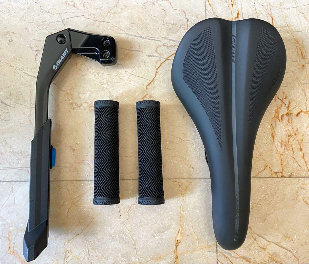 Giant hot sale custom saddle
