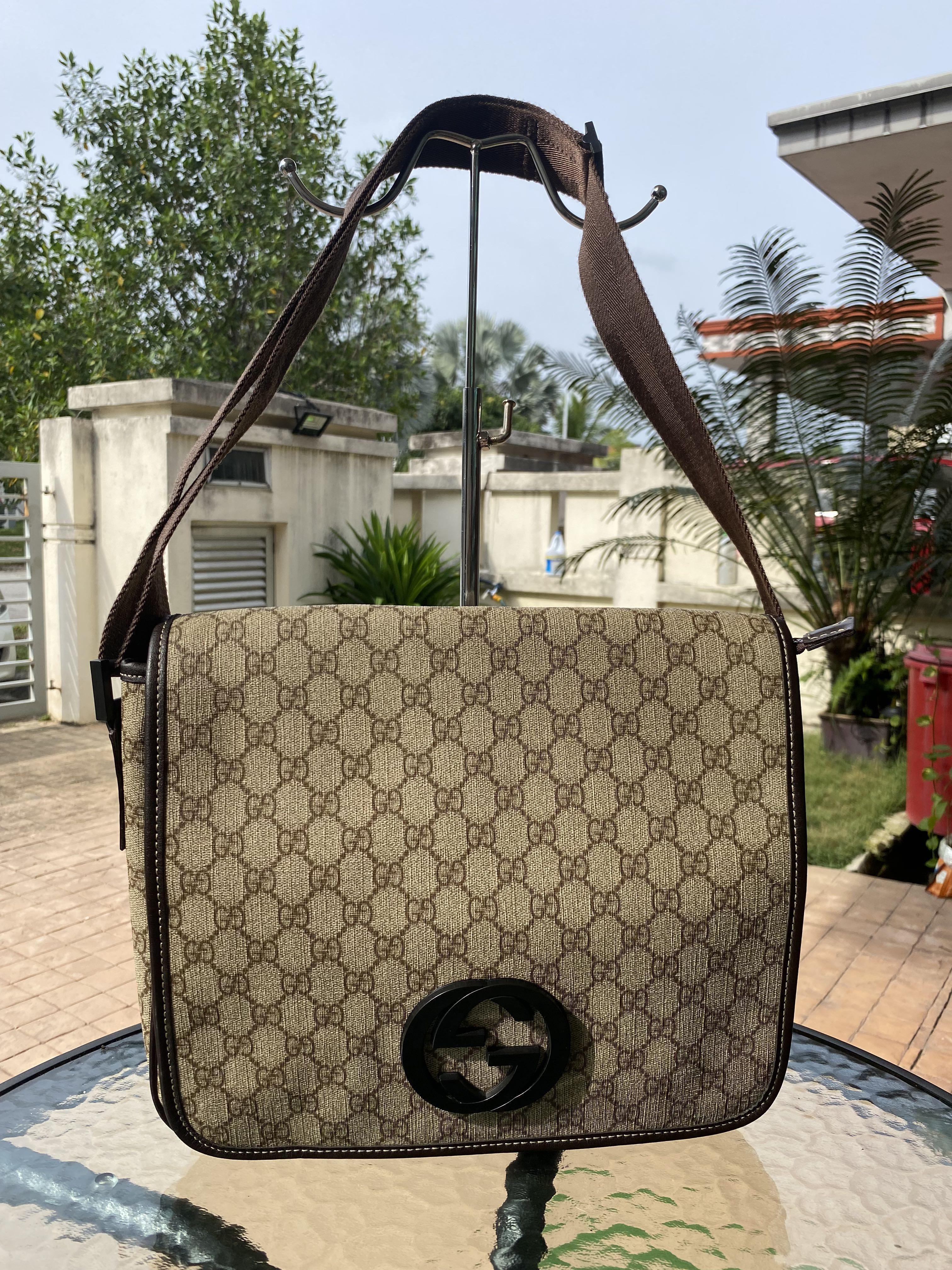 Gucci supreme side bag discount