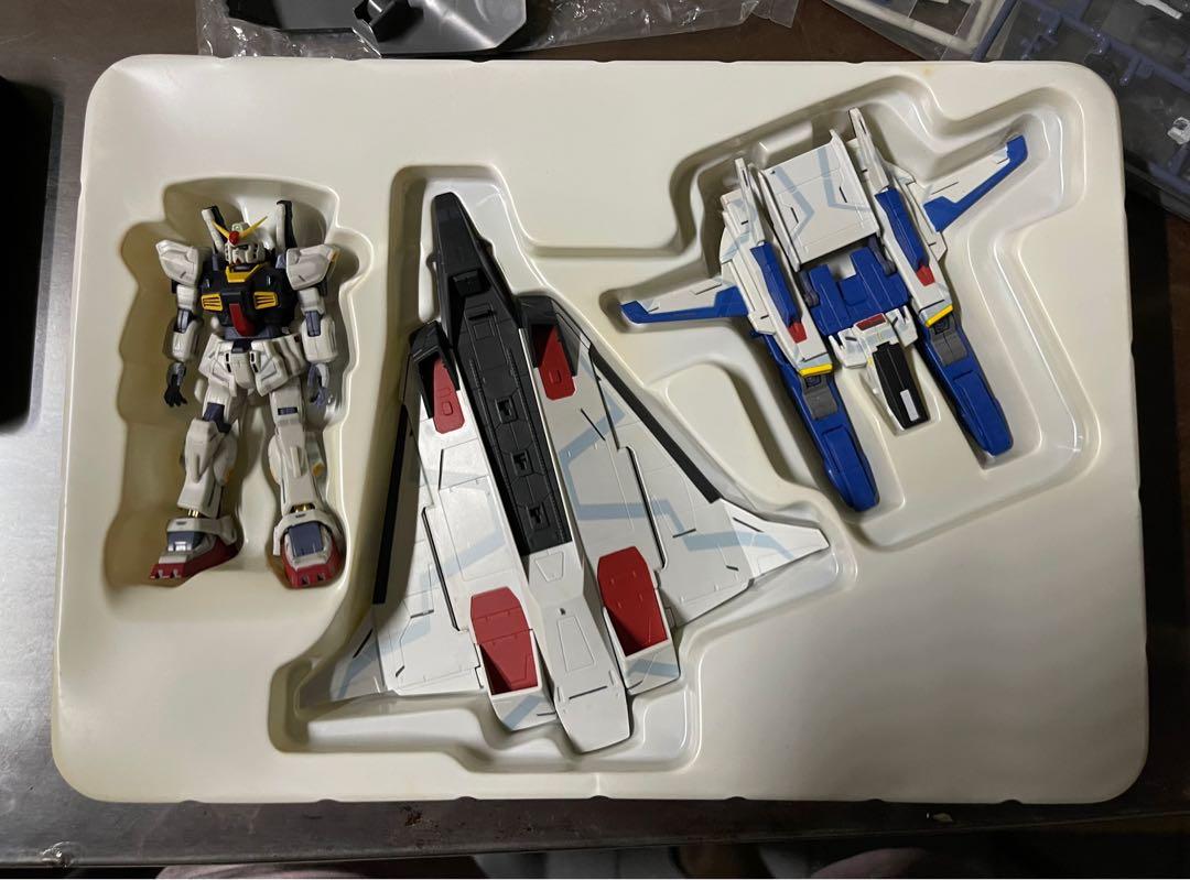 GUNDAM MK II COMPLETE SET RX-178 1/200 SCALE (Category: Gundam & Model Kits) located in Makati City. Submitted by tudortiger2000 (Listing ID 1103866541, Image 1). Description: GUNDAM Mk II COMPLETE SET A.E.U.G. Mobile Suit RX-178 Gundam Mk-II + G-Defenser+Flying Armor Bandai High Complete Model Progressive (HCM Pro) 21-00 Code : BAN933920 Manufacturer : Bandai Scale : 1/200 Series : HCM-Pro Original : Mobile Suit Gundam Year Released : 2005 Figur