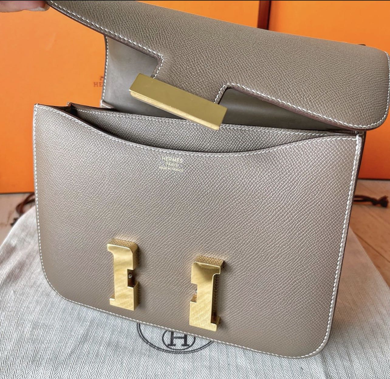 Glampot - SOLD: The Hermes Constance 24 Etoupe in Epsom 