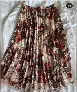 (Category: ) located in . Submitted by outfitslover (Listing ID 1103875759, Image 1). Description: .