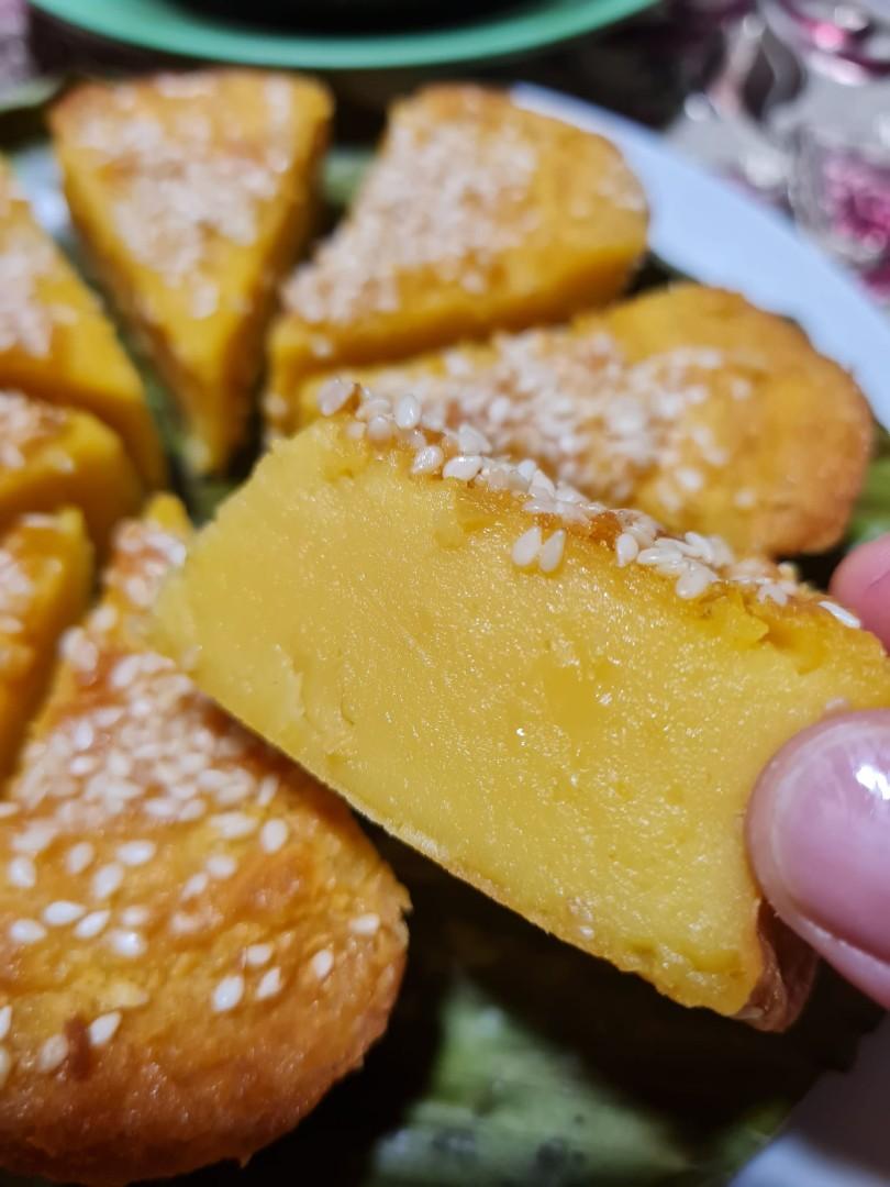 Kuih Bakar Jagung 18 For 4 Sets Food Drinks Homemade Bakes On Carousell