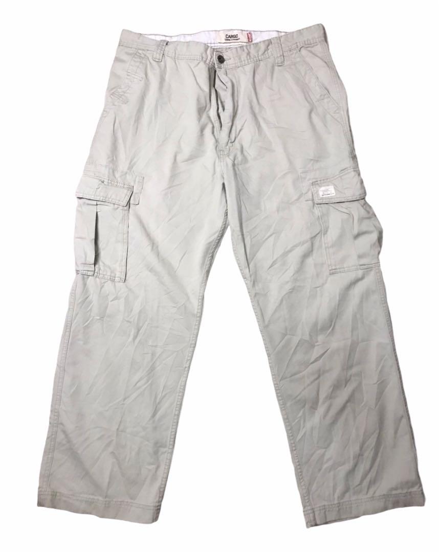 LEVI’S Cargo Pants, Men's Fashion, Bottoms, Jeans on Carousell