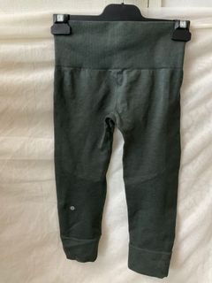 (Category: ) located in . Submitted by thriftinggoods2021 (Listing ID 1103831268, Image 1). Description: .
