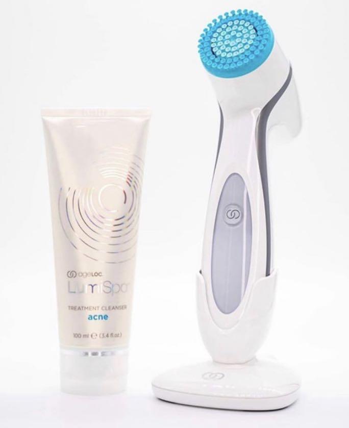 Lumispa Device plus Normal Facial Cleanser (Category: Face Care) located in Quezon City. Submitted by cogine21 (Listing ID 1103771916, Image 1). Description: .