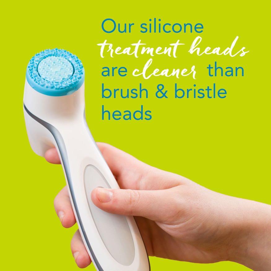 Lumispa Device plus Normal Facial Cleanser (Category: Face Care) located in Quezon City. Submitted by cogine21 (Listing ID 1103771916, Image 3). Description: .