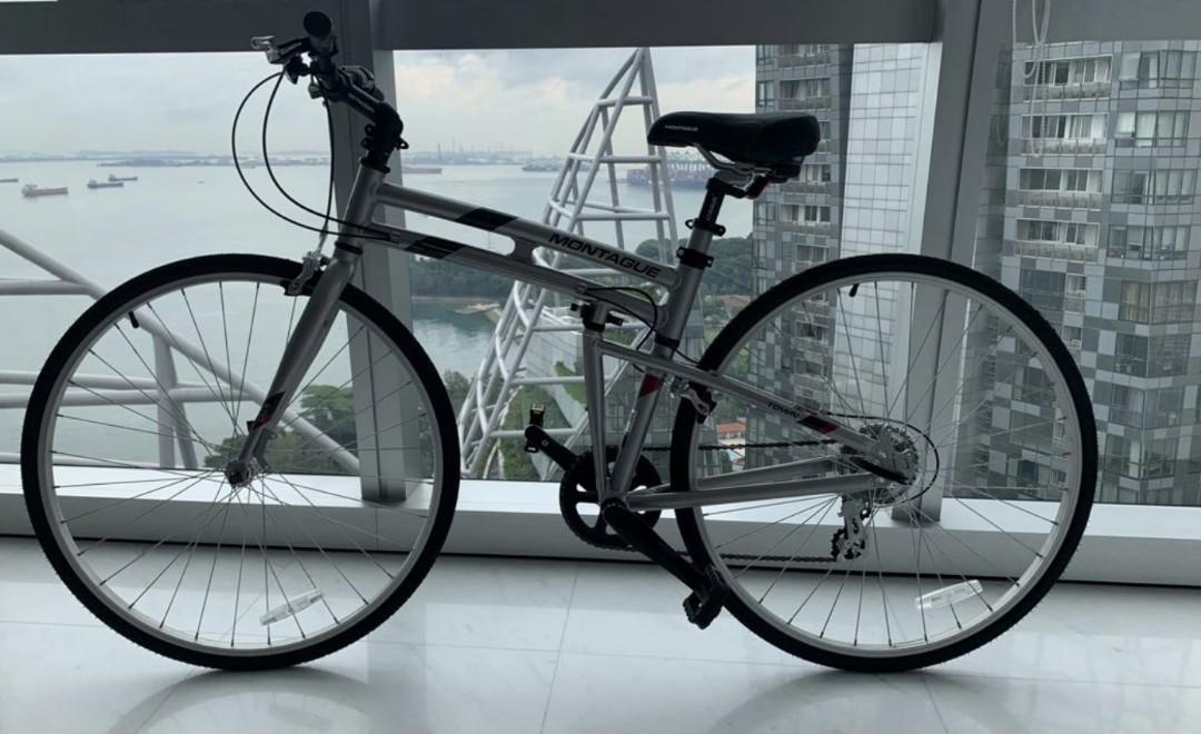 Montague Crosstown foldable bike and bag Sports Equipment Bicycles Parts Bicycles on Carousell