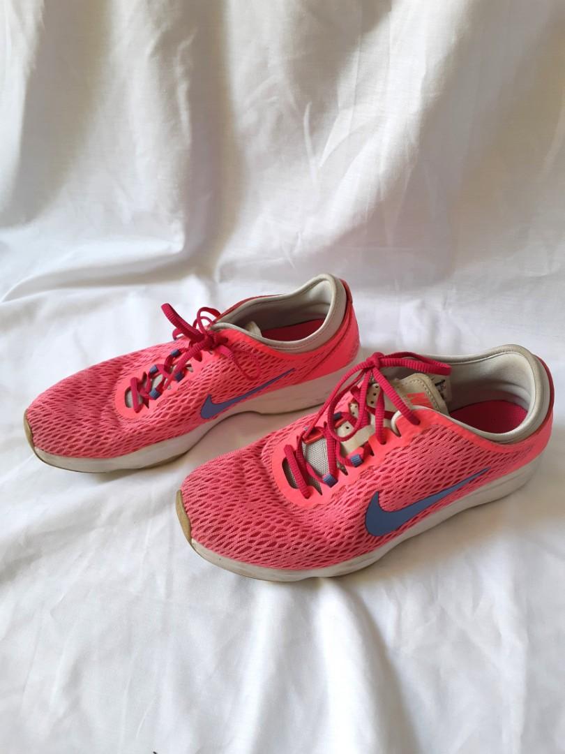 Nike Training Zoom Fit Pink Sport Shoes, Fesyen Wanita, Sepatu di Carousell