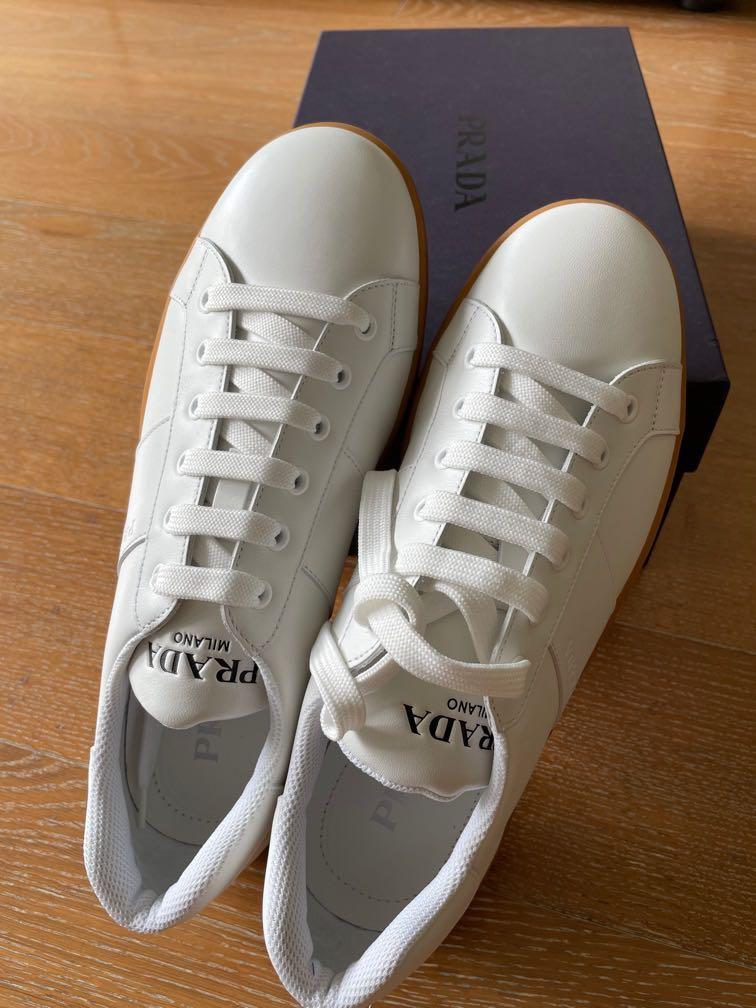 Prada classic white sneaker, 男裝, 鞋, 波鞋- Carousell