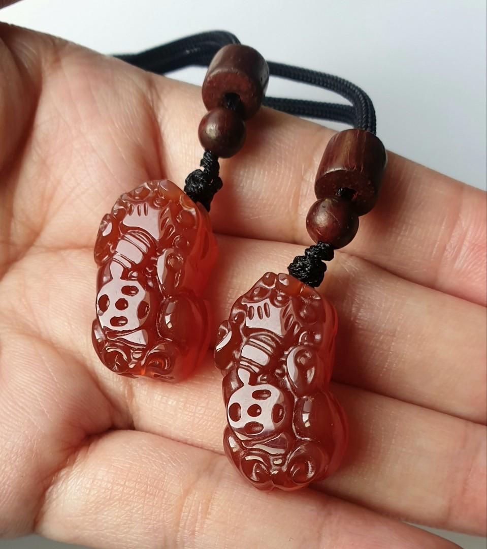 Red shop agate pendant
