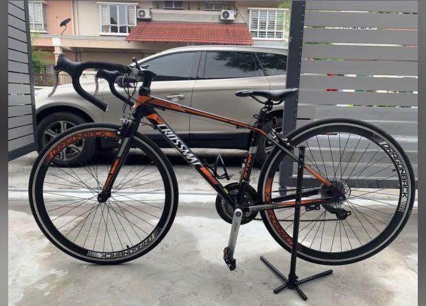 Crossmac shop road bike